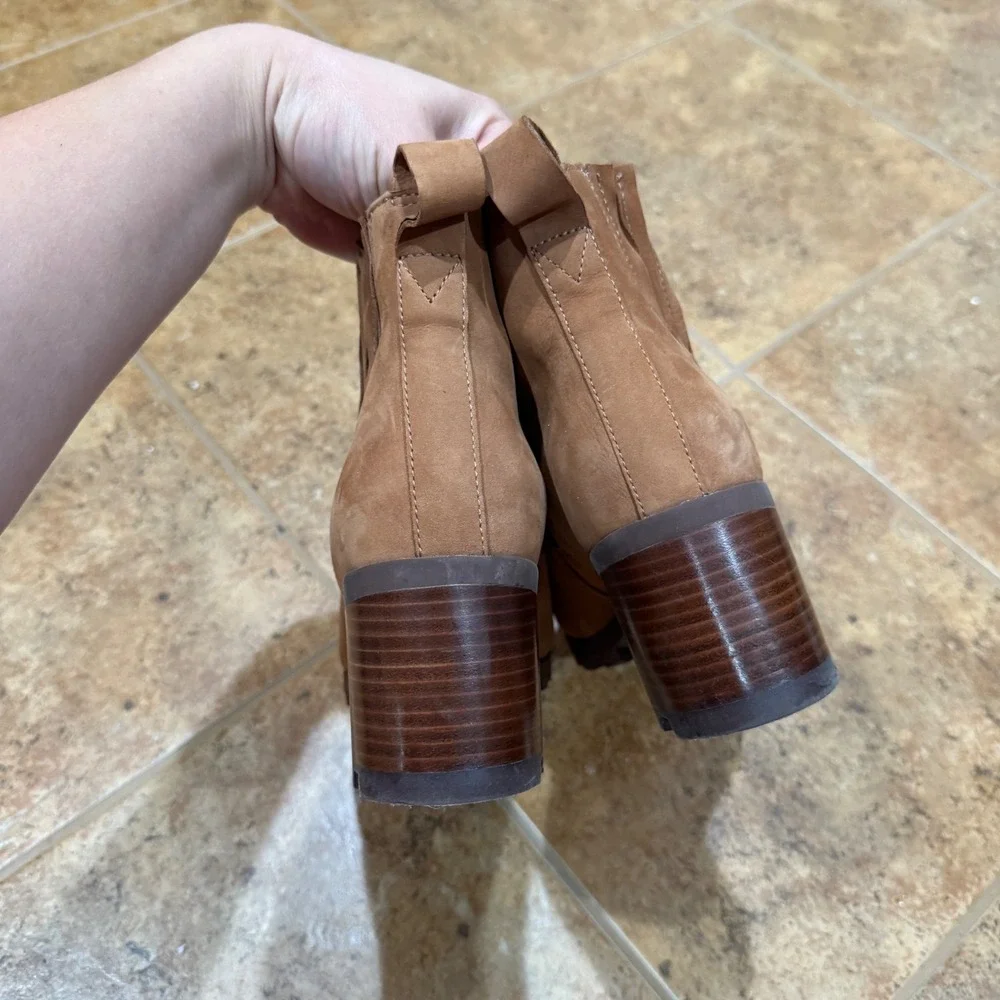 Vionic Wilma Nubuck Leather Waterproof Ankle Boots Toffee Brown Women Size 9